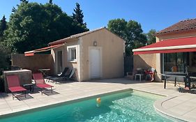 La Clastre location d'un studio avec piscine et clim près d'Uzès